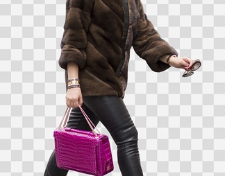 提包的女性