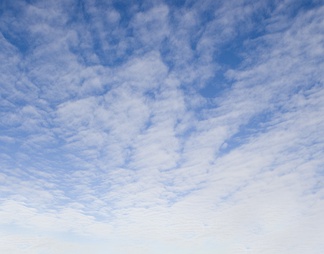 天空蓝色的