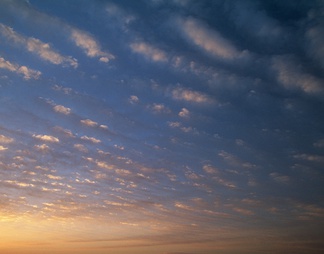 天空日出